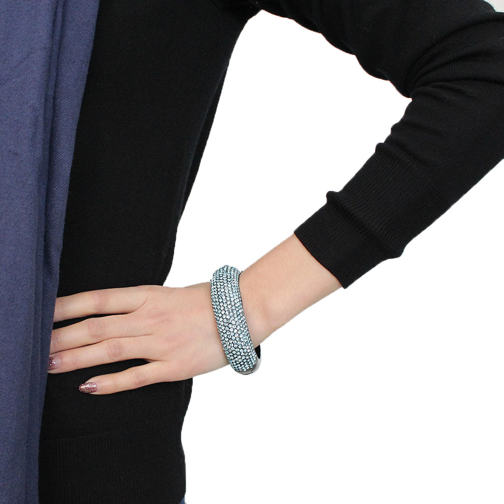 LO4305 - TIN Cobalt Black Brass Bangle with Top Grade Crystal  in Sea Blue