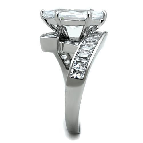 TK1754 - High polished (no plating) Stainless Steel Ring with AAA Grade CZ  in Clear